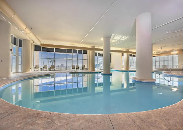 Phoenix Gulf Towers 806 Apartment